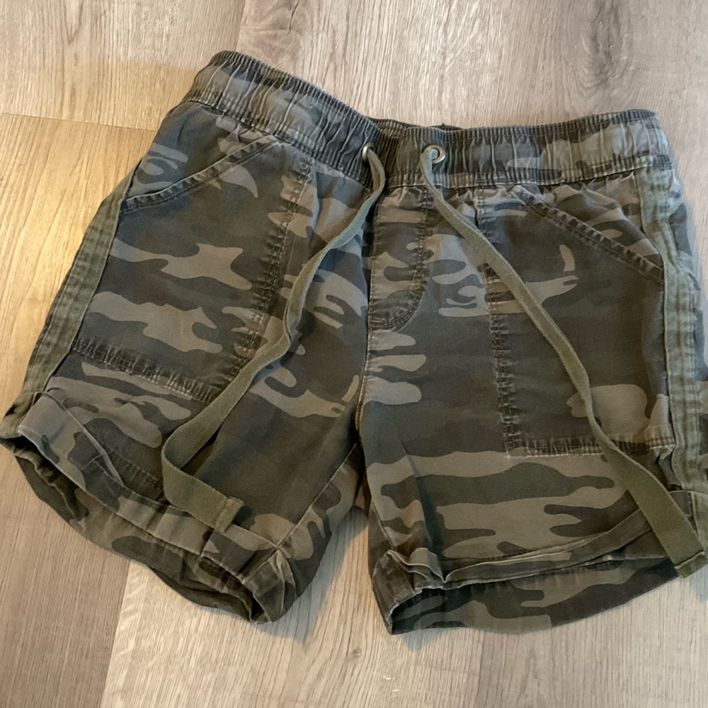 Sanctuary Green Camouflage Shorts